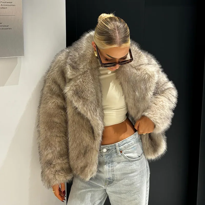 Streetwear Girl Brand - Giacca Chic da Donna in Finta
