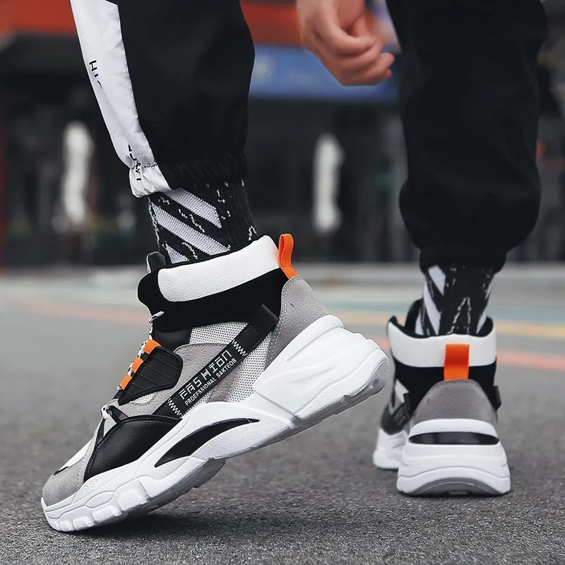 Hightop di trasporto degli uom - Streetwear Brand Model recensione e prezzo