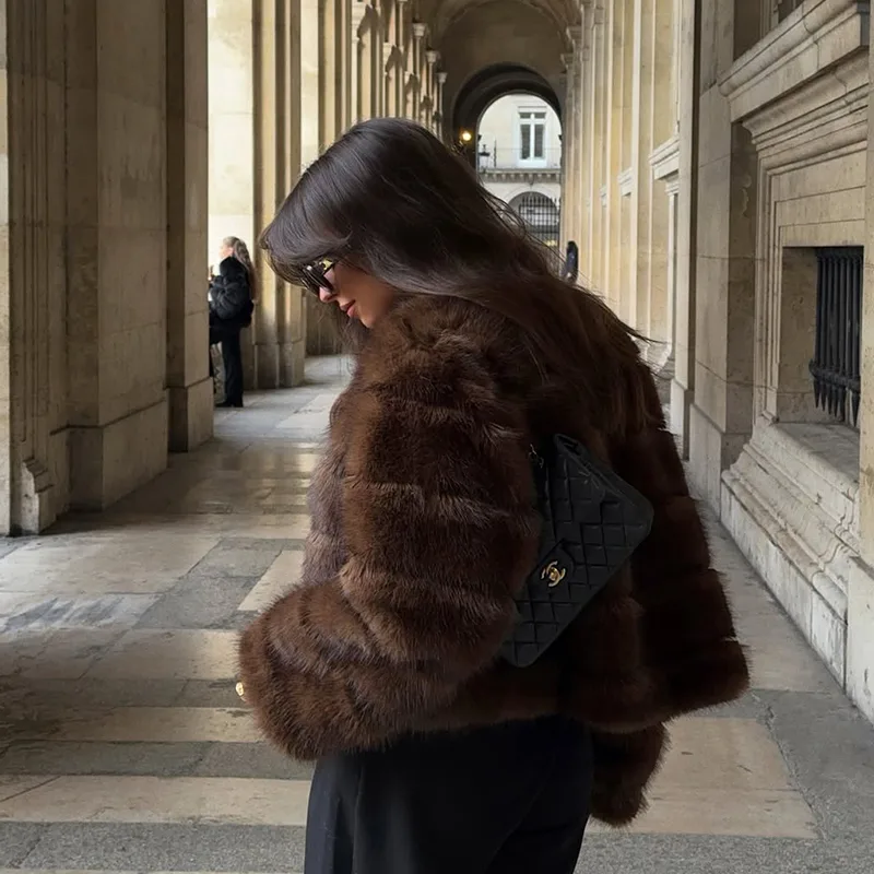 Cappotto Vintage in Pelliccia  - Streetwear Girl Brand recensione e prezzo