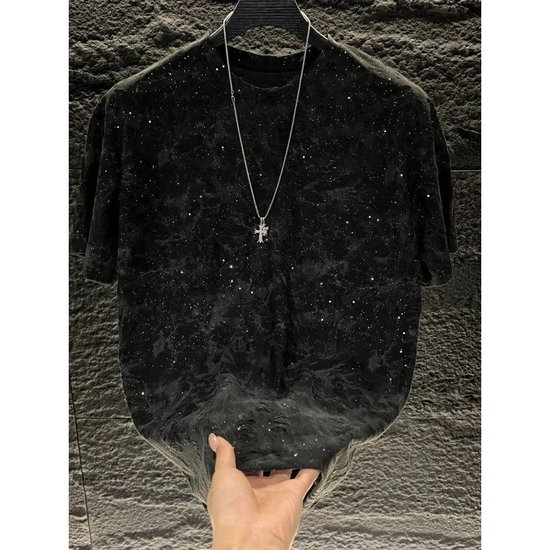 T-shirt a maniche corte alla m - Streetwear Brand Hong Kong recensione e prezzo
